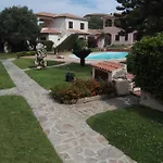 Con Vista Piscina San Teodoro (Sardinia)