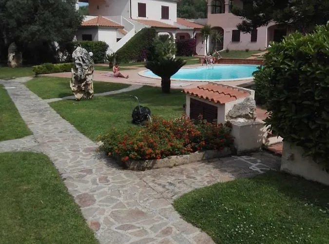 Con Vista Piscina Сан-Теодоро